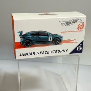 Jaguar I-PACE eTROPHY